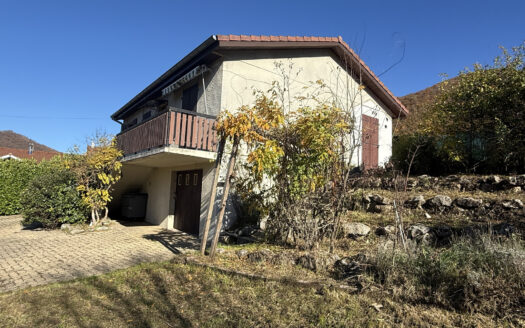 Maison/villa 3 pièces de 82m²  à Chirens