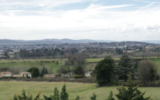 Appartement 4 pièces de 103.74m²  à Saint-Didier-au-Mont-d’Or